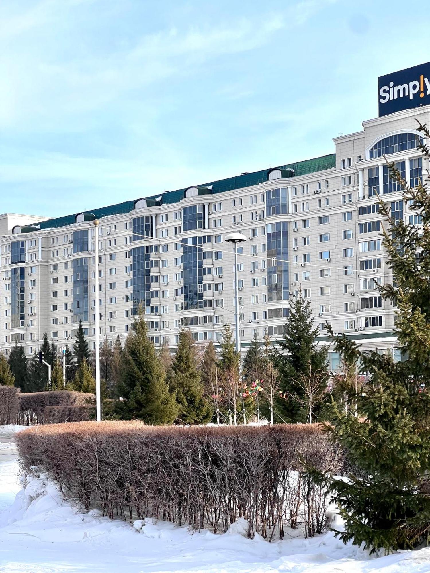 7 Очень Теплая Возле Байтерека Квартира Для 1-4 Человек Astana Exterior foto